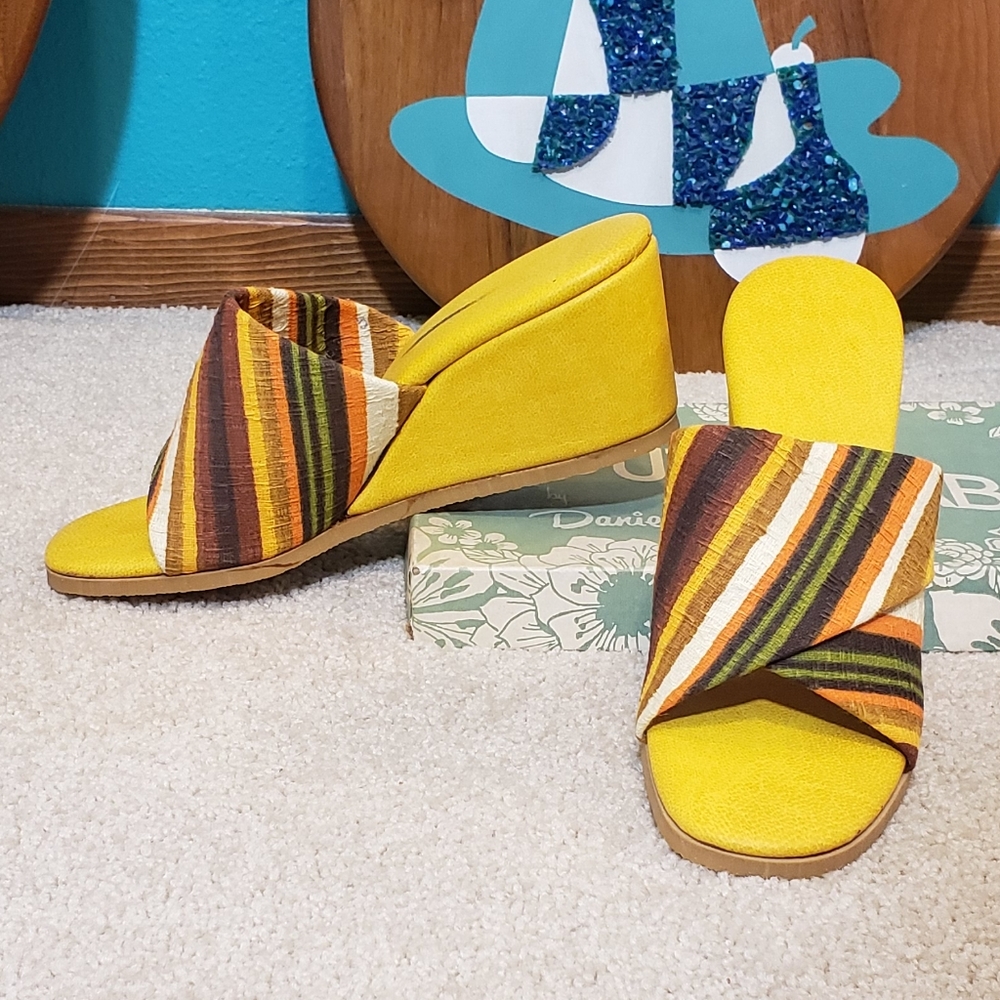 1960s Viva Las Vegas yellow leather barkcloth wedge slip on sandals heels